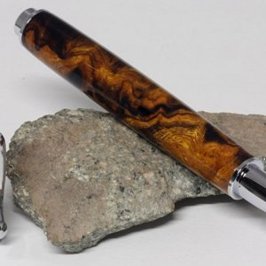 071: Desert Ironwood Burl - chrome zen rollerball