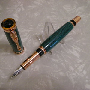 Jr Retro Copper Fountain in Green Malachite