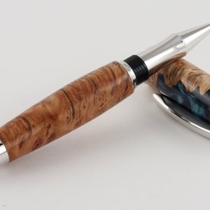 102: Hybrid burl cap/resin Gentlemen's rollerball