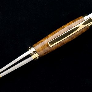 Corrugata Burl Wood on Elegant Wall Street II