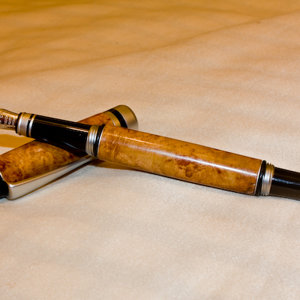 Eucalyptus burl fountain pen