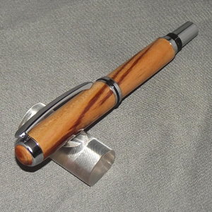 Cherry Fountain Pen 02