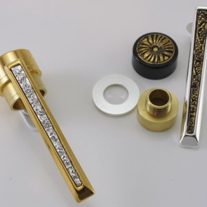 Finials and Clips