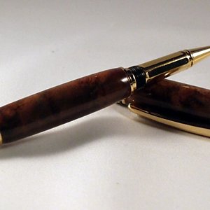 Tycoon in Walnut