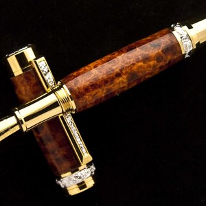 Amboyna Burl Roman Harvest Fountain Pen