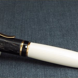 Buffalo Horn and Casein Cigar with 24k & Black trim