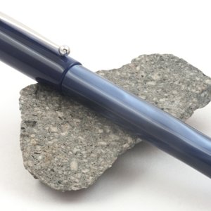 colonial blue madreperlato kitless rollerball