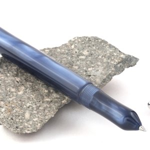 colonial blue madreperlato kitless rollerball