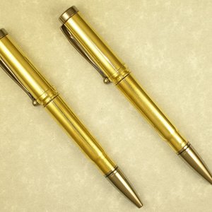 Americana Silver Bullet Cargtidge pen in Blk titanium