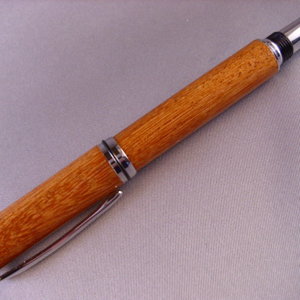 PITH pen from Leviblue