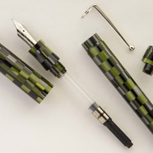Green Mosaic Kitless