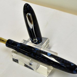 Rich Blue Pearl Custom Fountain Pen