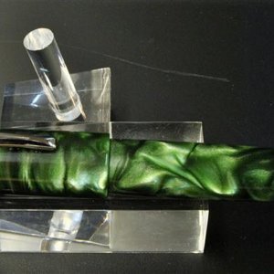 Custom Green and Black Pearl Fountain Pen