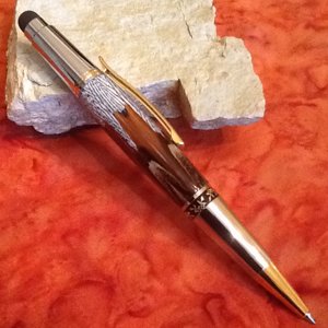 Aero Stylus Feather Pen