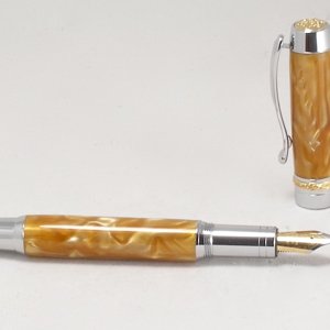 Pristina Fountain Pen in Italian Acrylic