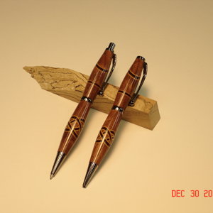 Walnut pen and pencil