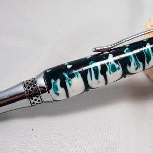 Mint Julep Phoenix Pen