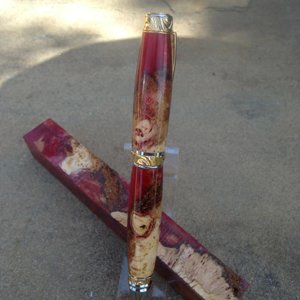 Cherry Burl in Red/Gold Alumilite