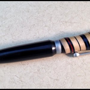 segmented twist pen