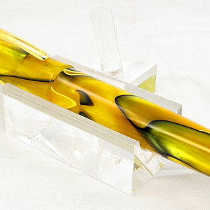 Cad Yellow Kitless - closed