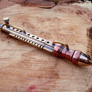 Steampunk Twist Necklace pen