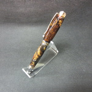 Black & Gold Ti Ni Cigar in Worthless Wood