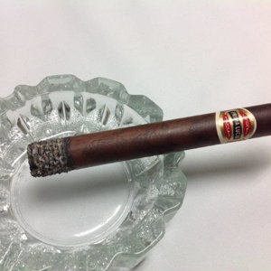 Custom Cigar 4