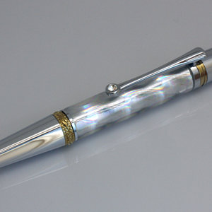 Majestic Squire Wavy Metalica Metal Works Pen