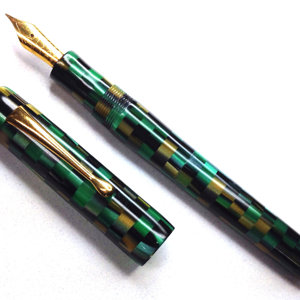 Gold and Green Mosaic Fountain Pen