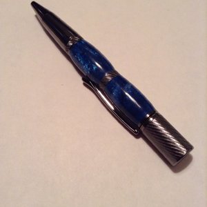 Blue sparkle pr on a gunmetal Pluma