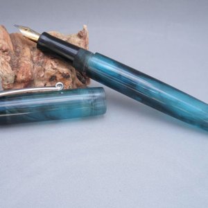 Blue / Black Kitless
