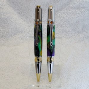 Mardi Gras Pen