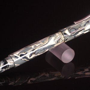 Fosfor Pens - Polyester Resin Fountain Pen