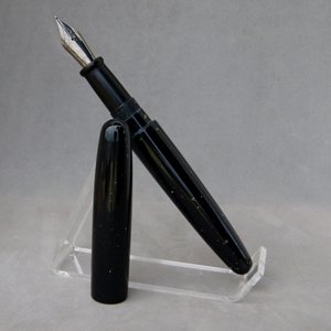 Nakaya Style in Opal Starlight