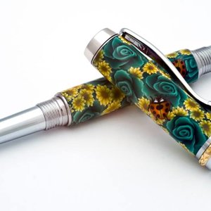 Green Rose Fountain Pen in Polymer clay