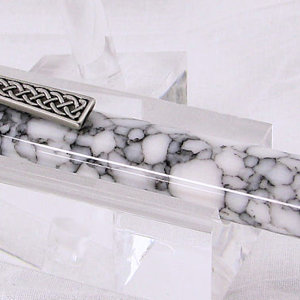 Celtic Twist w/ White Web and Cross Clip-Lg