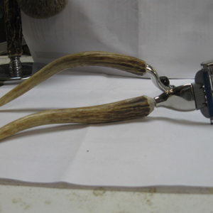 antler razor