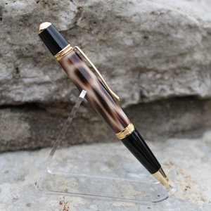 Leopard Pen 2