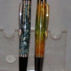 2_LeRoi_V2_LB_Click_Pens_41116.jpg