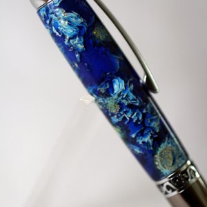 Resin Cast Botanicals - Chrysanthemum in Blue