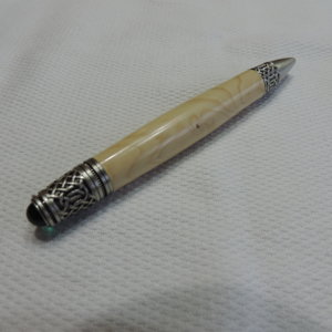 Celtic Twist Pen With Lilac Wood
