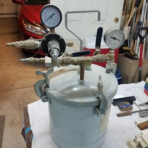pressure pot