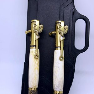 Hunting pens