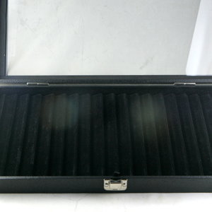 18 Pen Glass Display Case