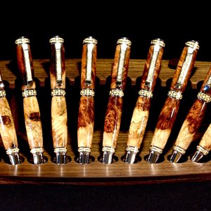 12 HRB Fountain Pens with Stand