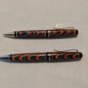 Matching pen and pencil set for my college age daughter