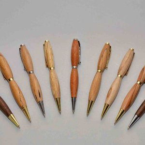 Various pens.