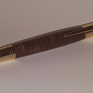 Manhatten Stylus Walnut.jpg