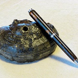 Conk Pen & Stand