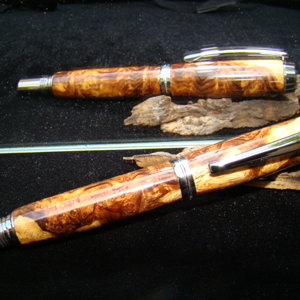 Jr Gent Honduran Rosewood Burl